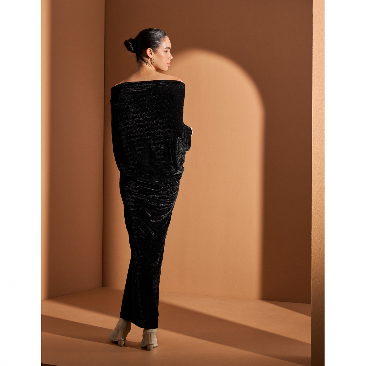 Look15- Black