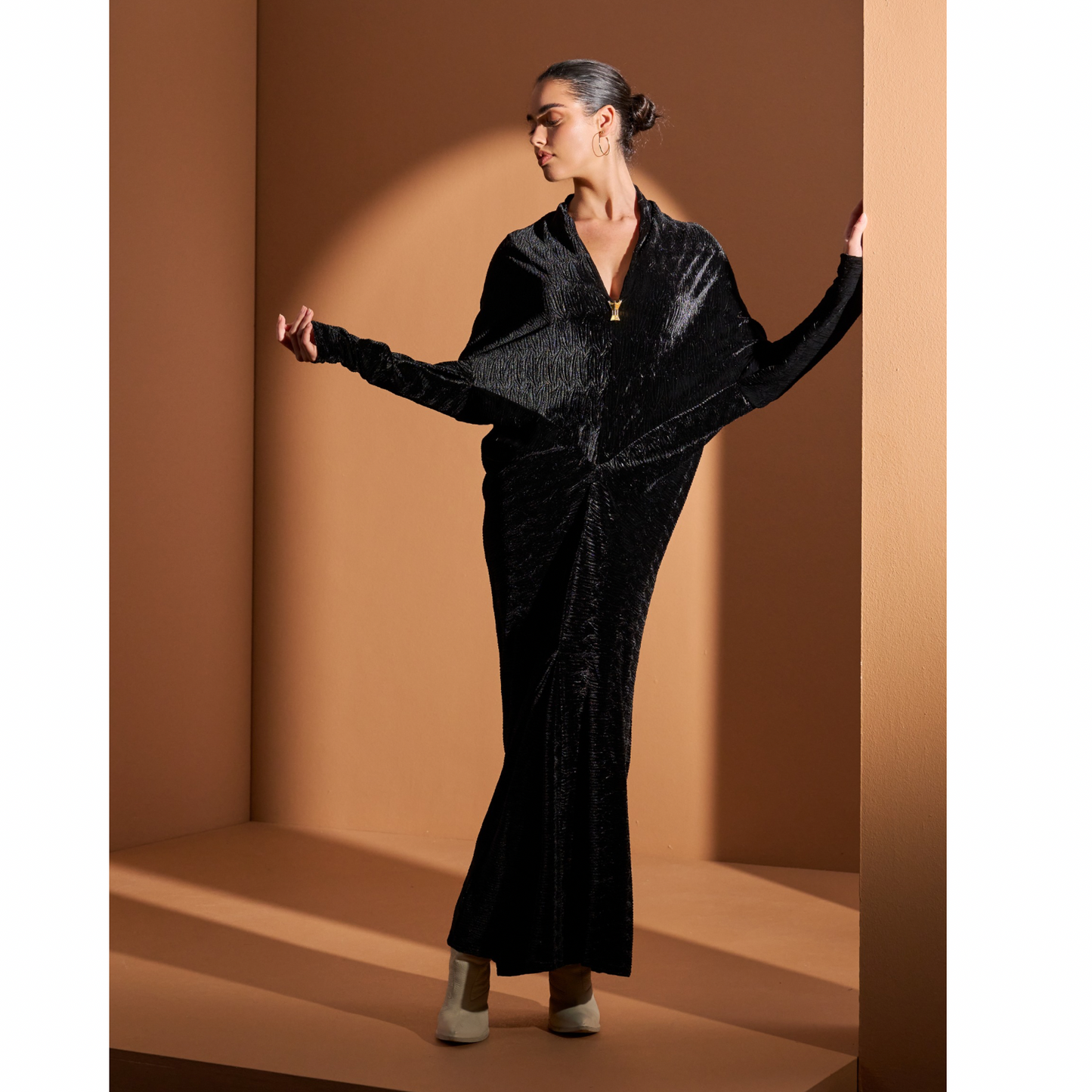 Look15- Black